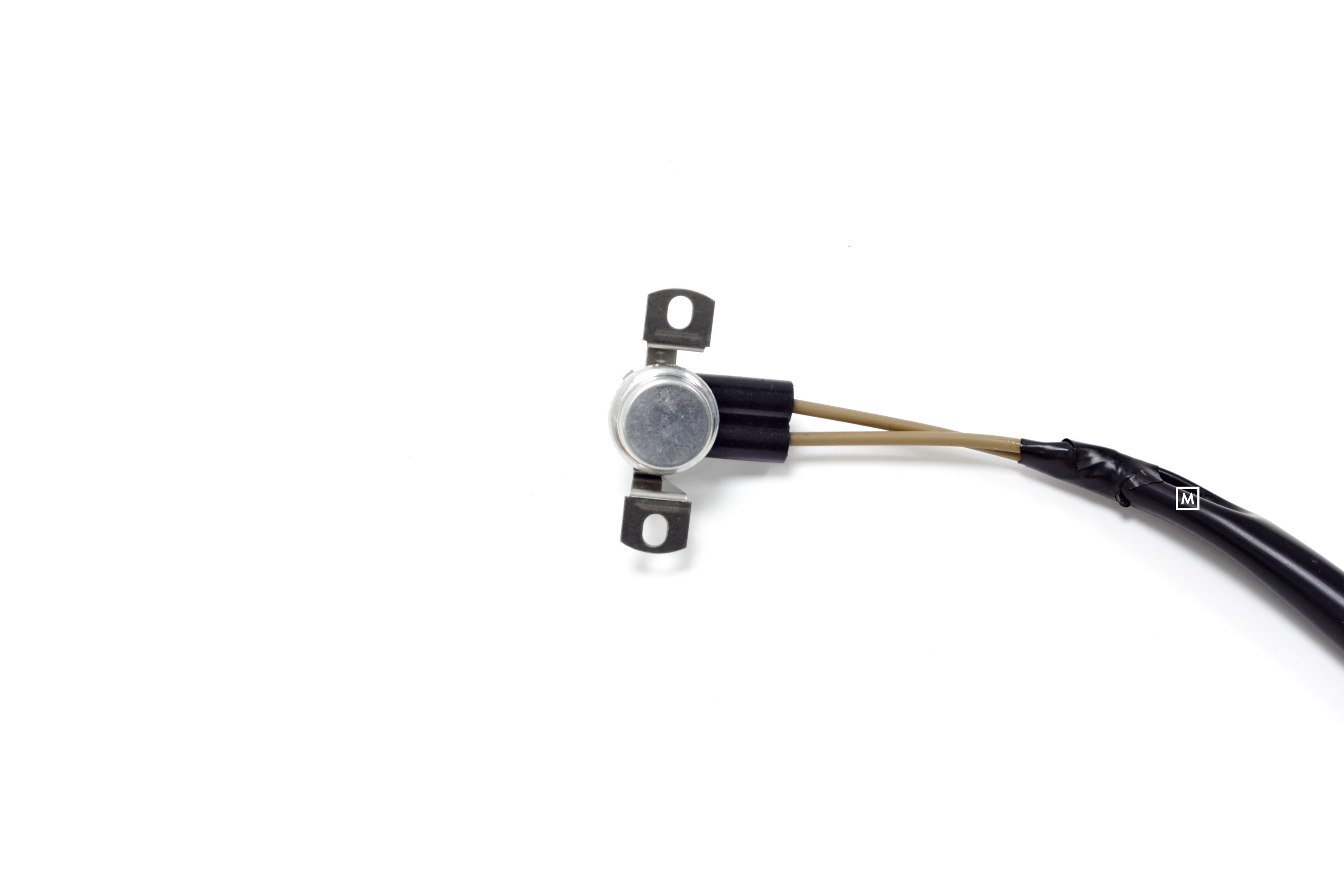 22am Littelfuse 0299030.ZXNV MAXI Automotive Blade Fuse | Waytek